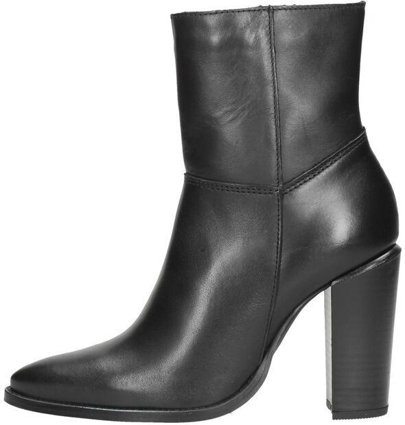 Stiefeletten mit Absatz - large