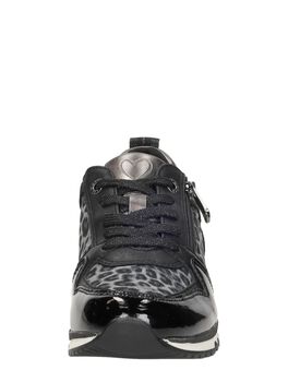 Sneakers Laag