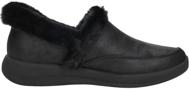 Slip-Ins: Cozy Escape - large