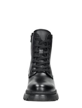 Schnürstiefel