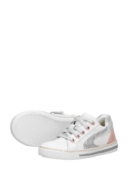 Niedrige Schuhe