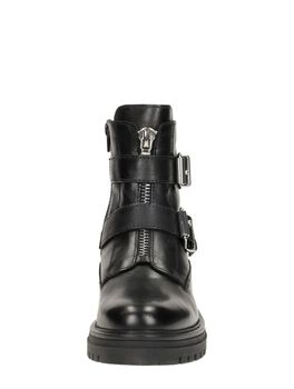 Flache Stiefeletten