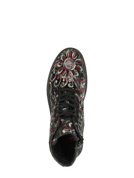 Schn&uuml;rstiefel
