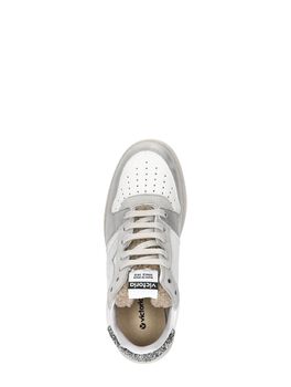 Sneaker low