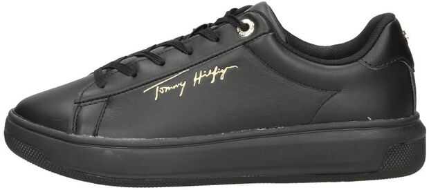 Signature Court Sneaker - large