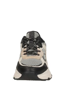Sneaker low