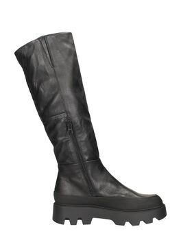 Hohe Stiefel