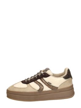 Sneakers Laag