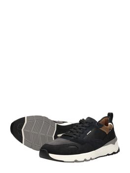 Sneaker low