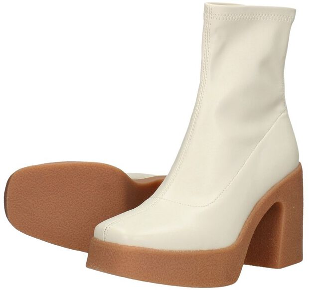 Stiefeletten mit Absatz - large
