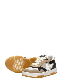 Schnürschuhe low