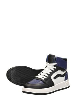 Schnürstiefel