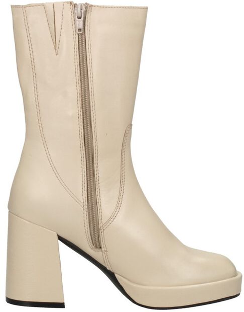 Stiefeletten mit Absatz - large