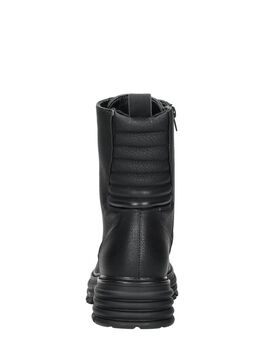 Schnürstiefel