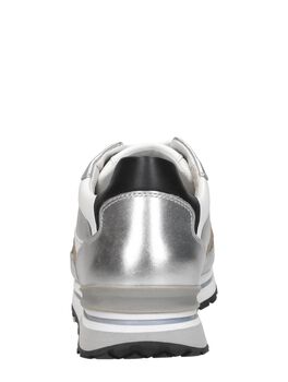 Sneaker high