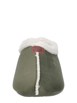 Geschlossene Hausschuhe