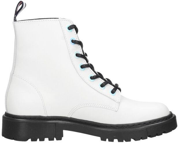 Iridescent Eyelets Flat boot - large