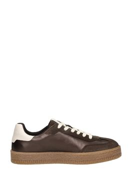 Sneakers Laag