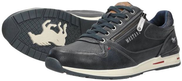Sneaker - large