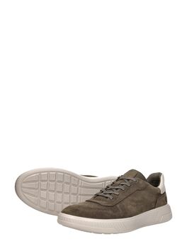 Move sneaker