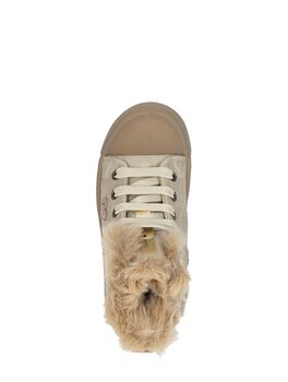 Schnürstiefel