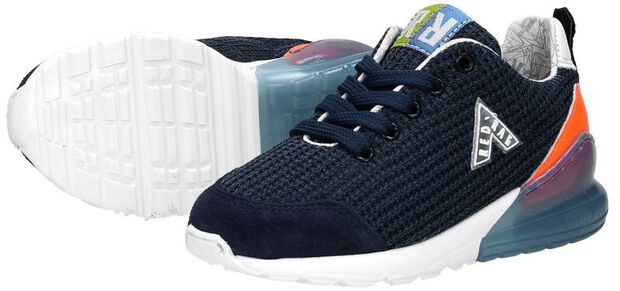 Sneaker - large