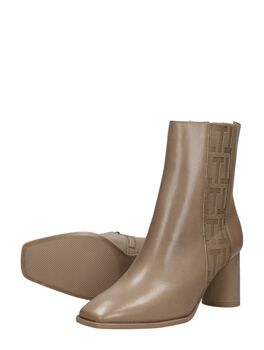 Stiefeletten mit Absatz