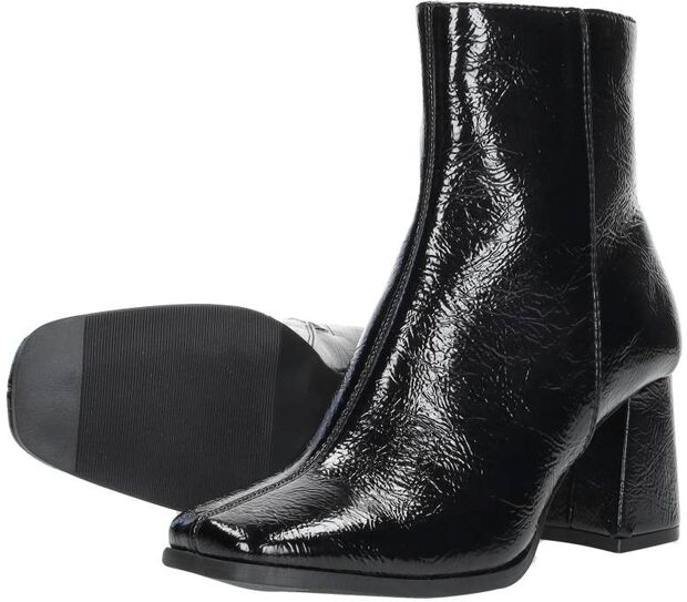Stiefeletten mit Absatz - large