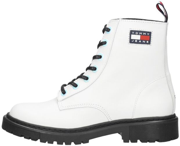 Iridescent Eyelets Flat boot - large