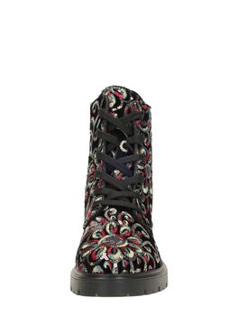 Schn&uuml;rstiefel