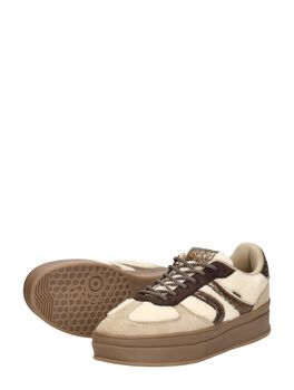 Sneakers Laag