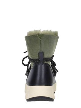 Flache Stiefeletten