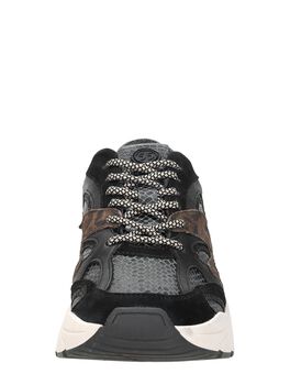 Sneakers Laag