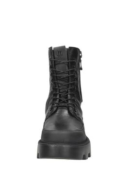 Schnürstiefel