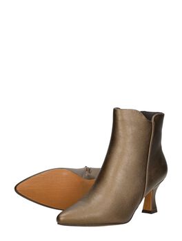 Stiefeletten mit Absatz