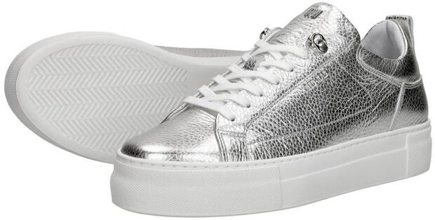 Women Low Cut Sneaker - large