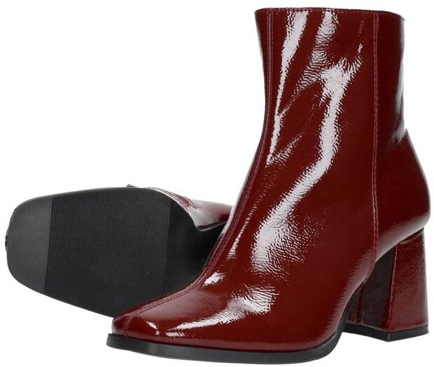 Stiefeletten mit Absatz - large