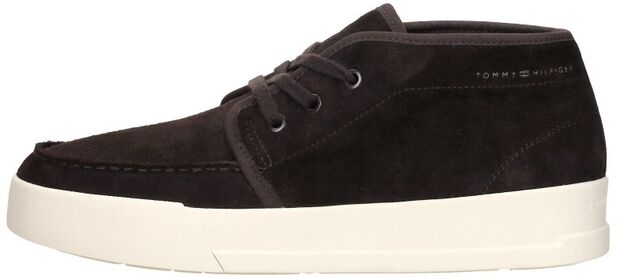 TH Court Suede Chukka - large
