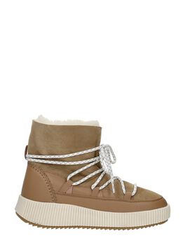 Flache Stiefeletten