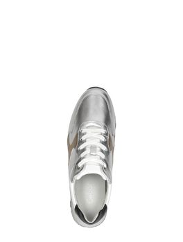 Sneaker high