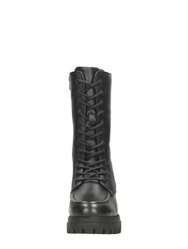 Schnürstiefel