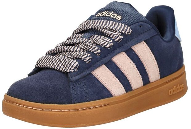 GRAND COURT ALPHA 00s - large