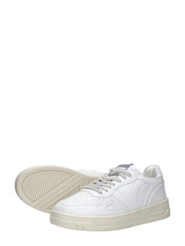 Sneaker low