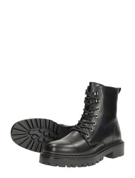 Schnürstiefel