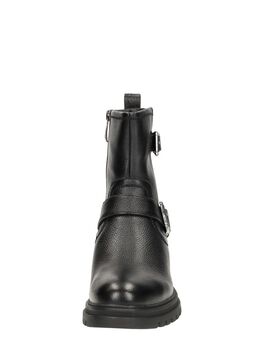 Flache Stiefeletten