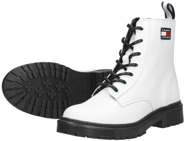 Iridescent Eyelets Flat boot - large