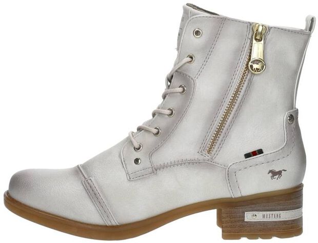 Schnürstiefel - large