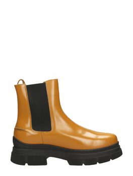 Preppy Outdoor Low Boot