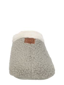 Geschlossene Hausschuhe