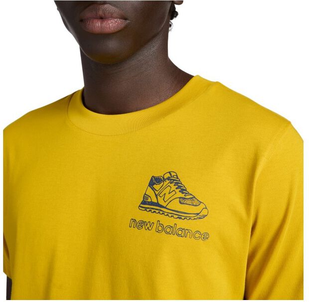 Shoe Sketch T-shirt - large